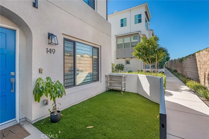 FRONT PATIO