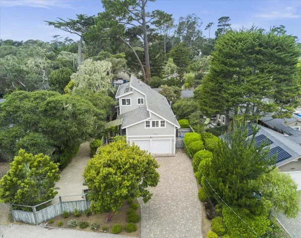 494 Grove Acre Avenue, Pacific Grove, California 93950