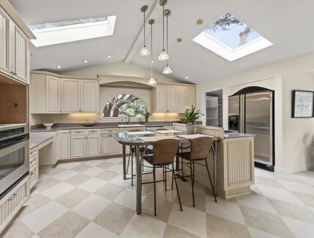 494 Grove Acre Avenue, Pacific Grove, California 93950