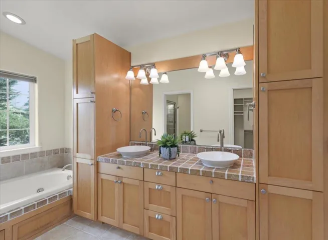 494 Grove Acre Avenue, Pacific Grove, California 93950