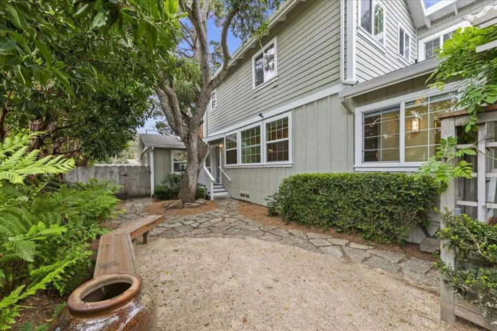 494 Grove Acre Avenue, Pacific Grove, California 93950