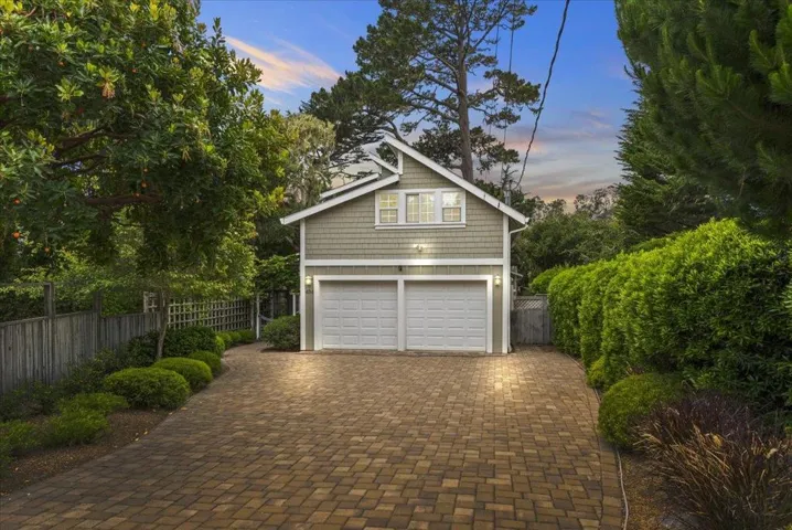 494 Grove Acre Avenue, Pacific Grove, California 93950