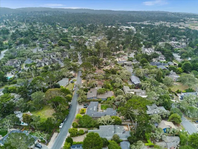 494 Grove Acre Avenue, Pacific Grove, California 93950