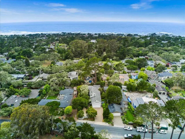 494 Grove Acre Avenue, Pacific Grove, California 93950