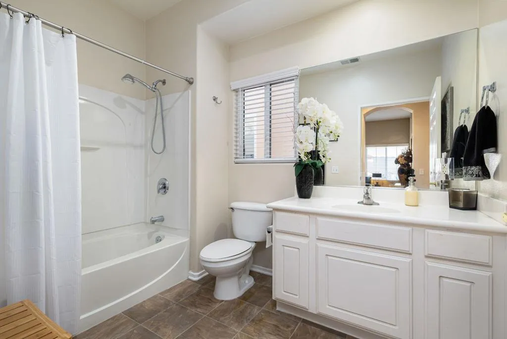 42-web-or-mls-VMMoonlight_OPMG_1125_042