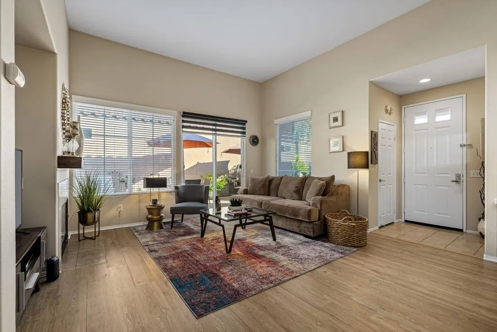 23-web-or-mls-VMMoonlight_OPMG_1125_023