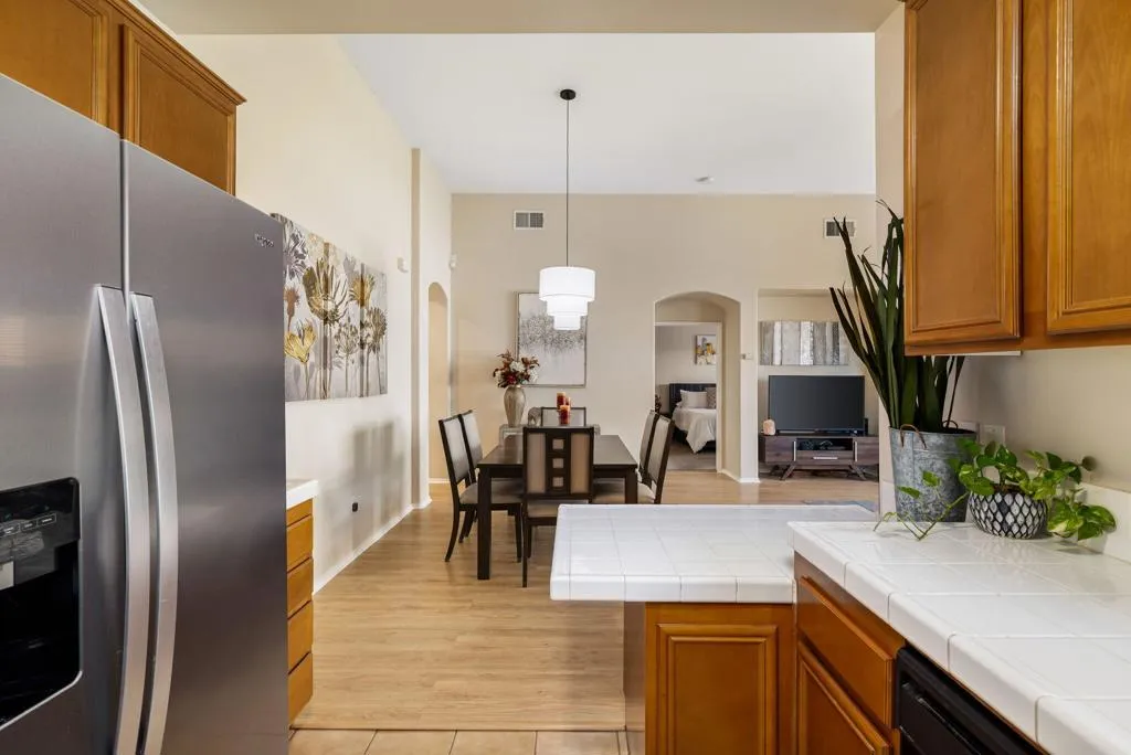 33-web-or-mls-VMMoonlight_OPMG_1125_033