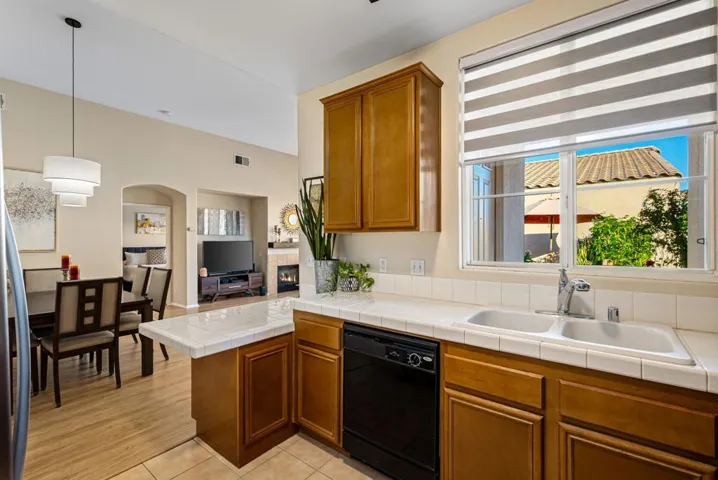 32-web-or-mls-VMMoonlight_OPMG_1125_032