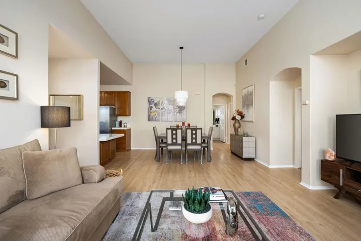 25-web-or-mls-VMMoonlight_OPMG_1125_025