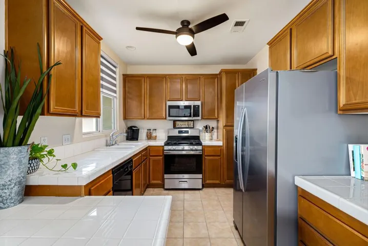 29-web-or-mls-VMMoonlight_OPMG_1125_029