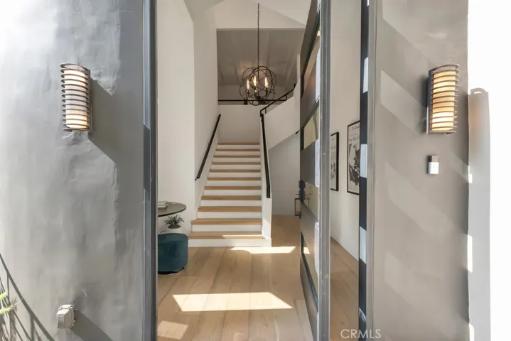 4148 Sunswept Drive, Studio City, California 91604