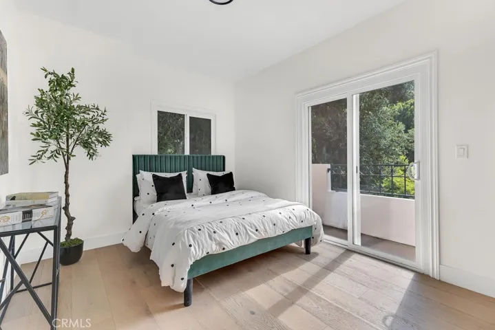 4148 Sunswept Drive, Studio City, California 91604