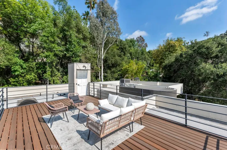 4148 Sunswept Drive, Studio City, California 91604