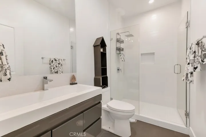 4148 Sunswept Drive, Studio City, California 91604