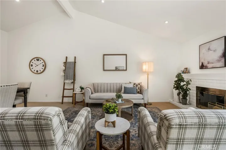 9 Driftwood 22, Irvine, California 92604