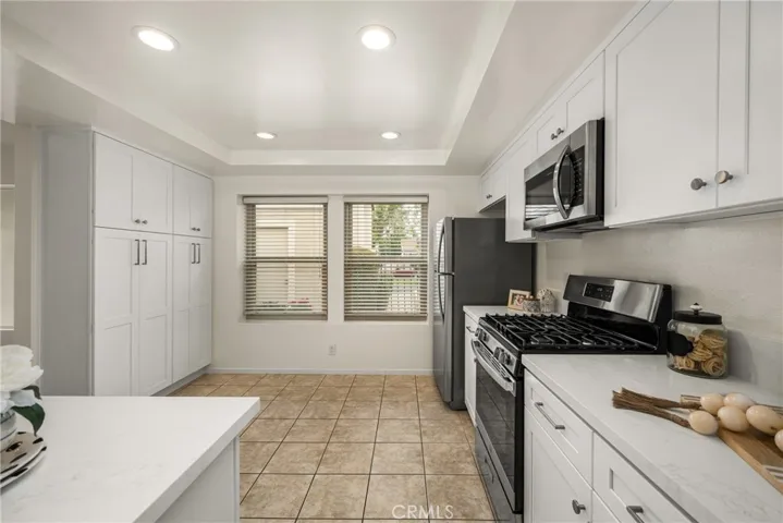 9 Driftwood 22, Irvine, California 92604