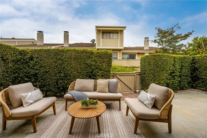 9 Driftwood 22, Irvine, California 92604
