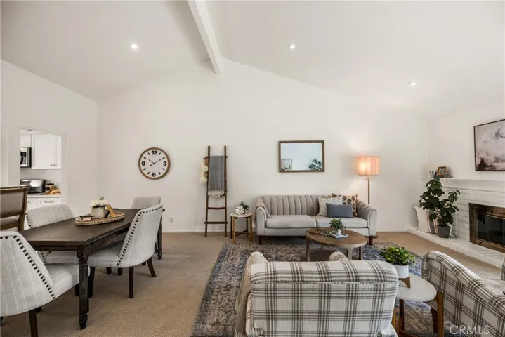 9 Driftwood 22, Irvine, California 92604
