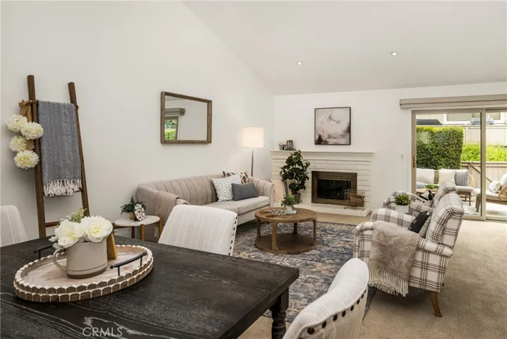 9 Driftwood 22, Irvine, California 92604