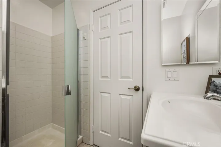 9 Driftwood 22, Irvine, California 92604