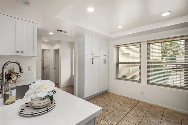 9 Driftwood 22, Irvine, California 92604