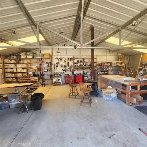 864 s.f. workshop