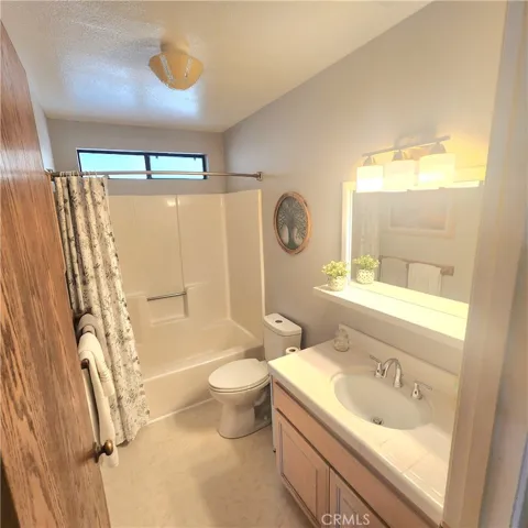 4280 Whispering Oak Way, Paso Robles, California 93446