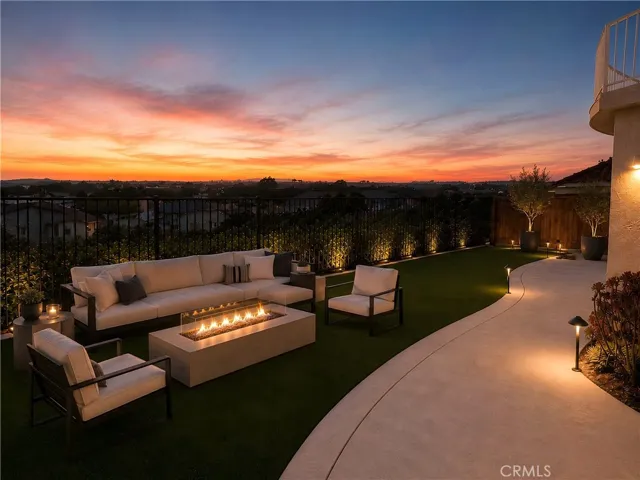 13570 Russet Leaf, San Diego, California 92129