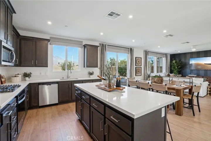 110 Via Palermo, Cathedral City, California 92234