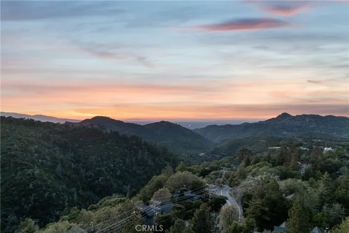 1243 Grass Valley, Lake Arrowhead, California 92352