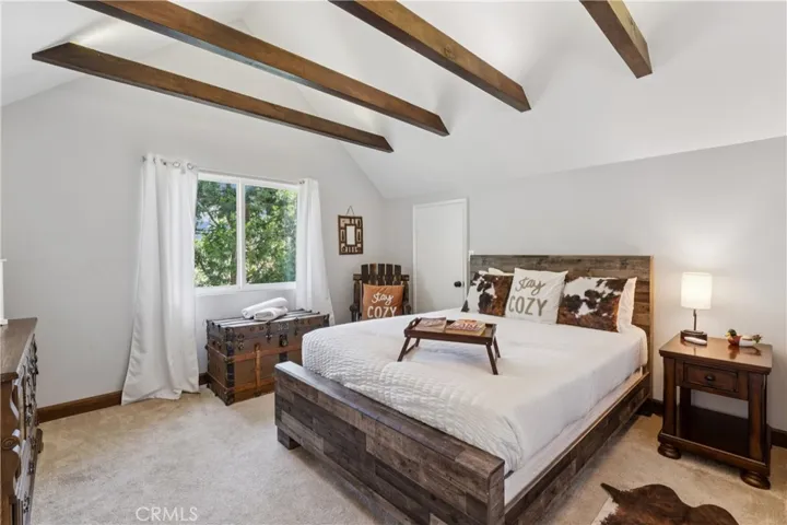 1243 Grass Valley, Lake Arrowhead, California 92352