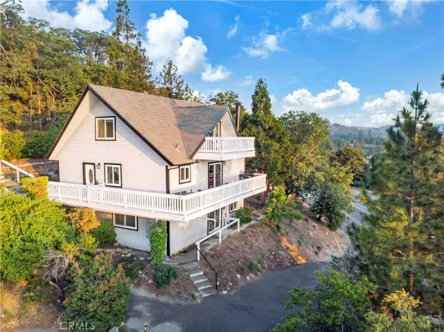 1243 Grass Valley, Lake Arrowhead, California 92352