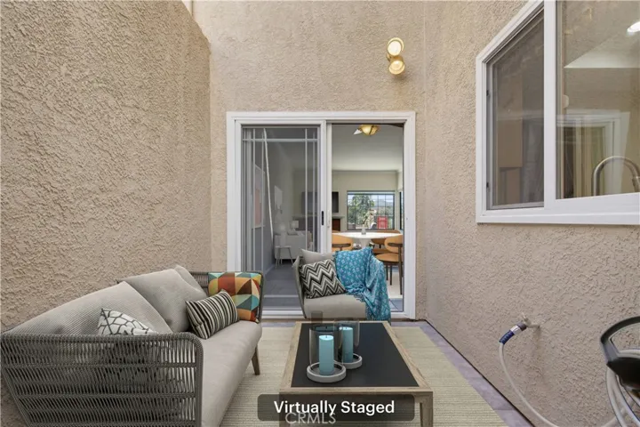 VIRTUALLY STAGED