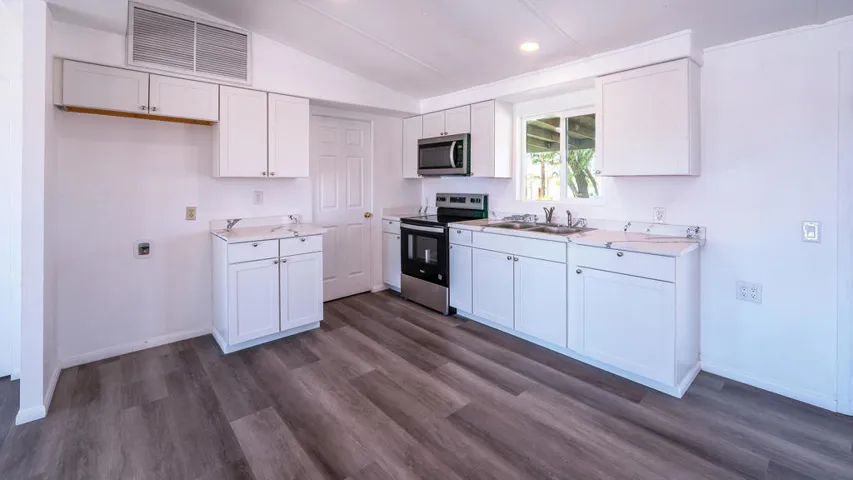 2327 BRENTWOOD AVE THERMAL 24