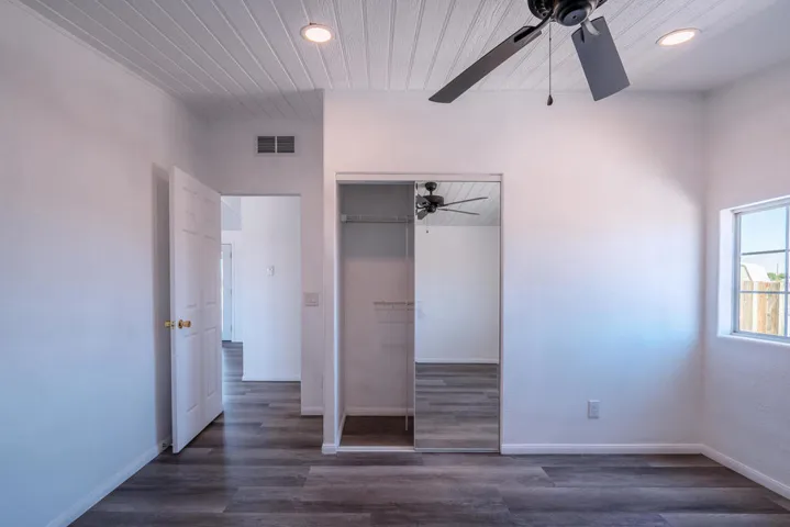2327 BRENTWOOD AVE THERMAL 35