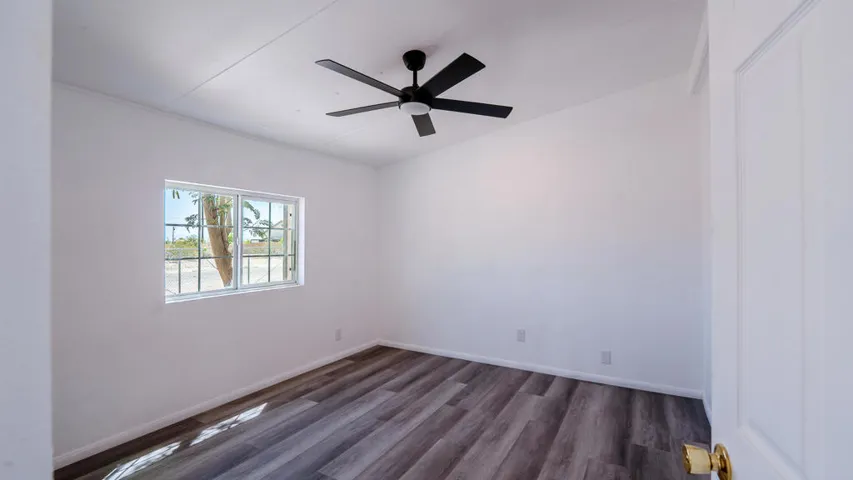 2327 BRENTWOOD AVE THERMAL 26
