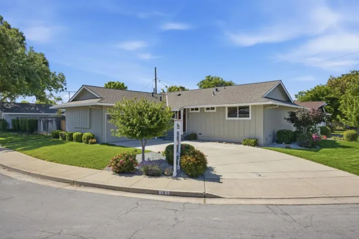 181 Warwick Drive, Campbell, California 95008