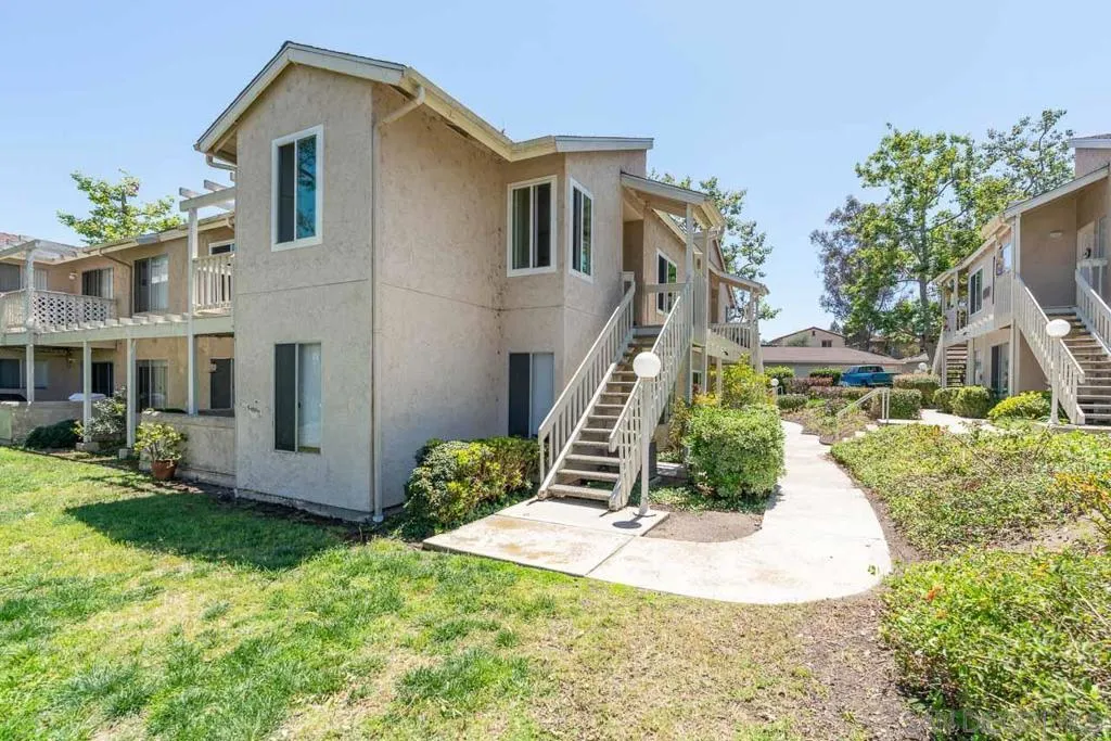 663 Diamond Way