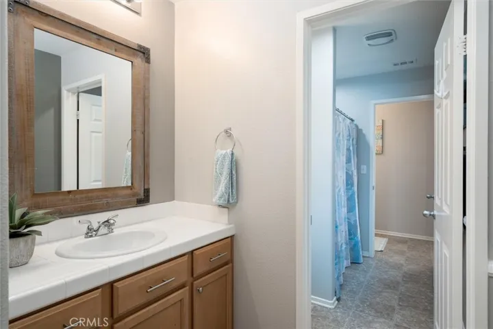 Jack & Jill Bath