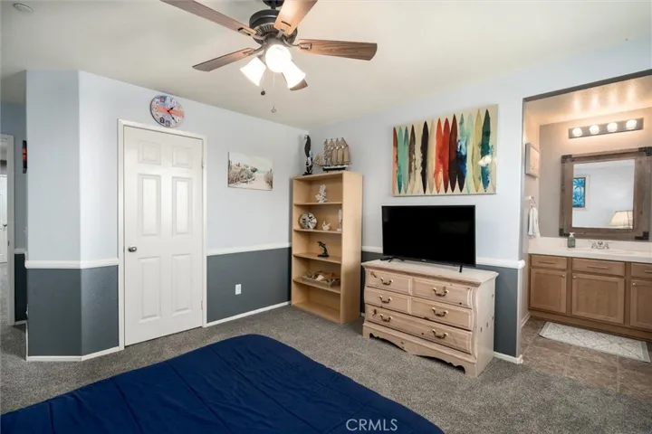 Secondary Bedroom - Upstairs