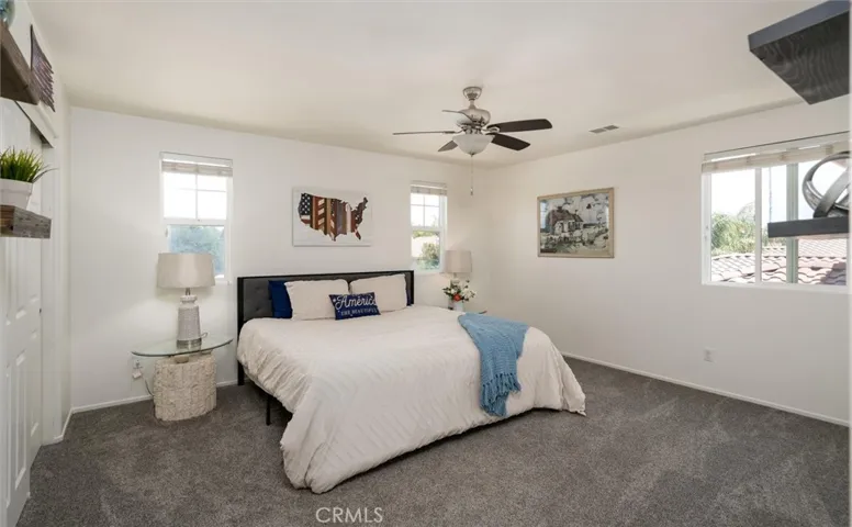 Secondary Bedroom - Upstairs