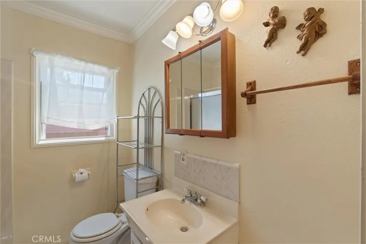 846 Oakdale Avenue, Monrovia, California 91016