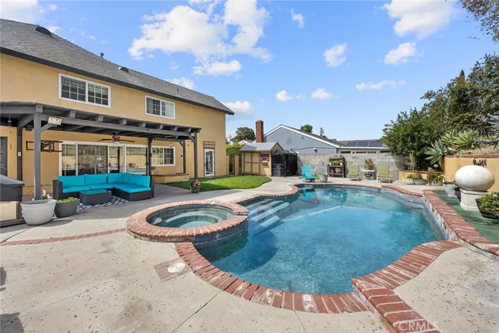 backyard/pool area