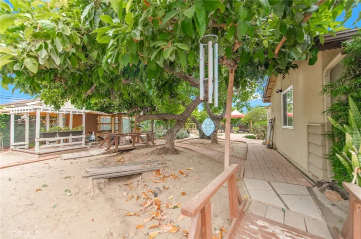 815 S Lark Ellen, West Covina, California 91791