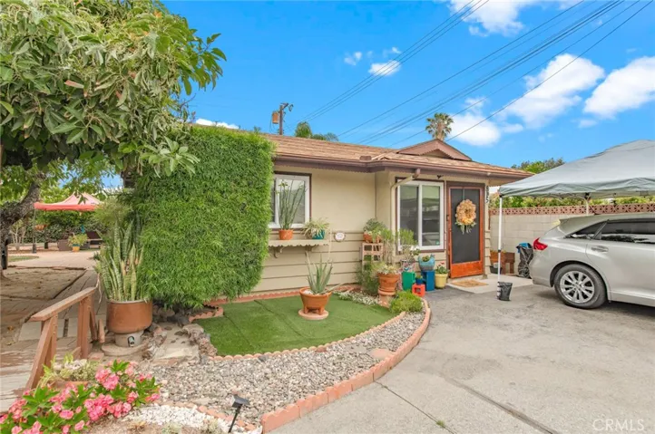 815 S Lark Ellen, West Covina, California 91791