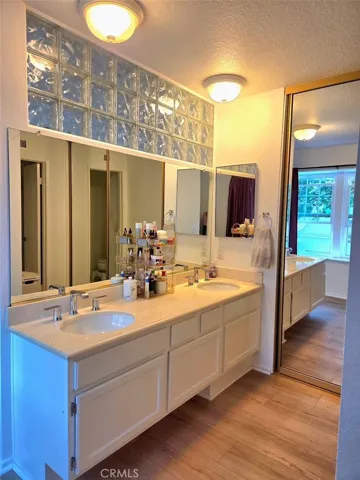 21476 Cypresswood, Lake Forest, California 92630