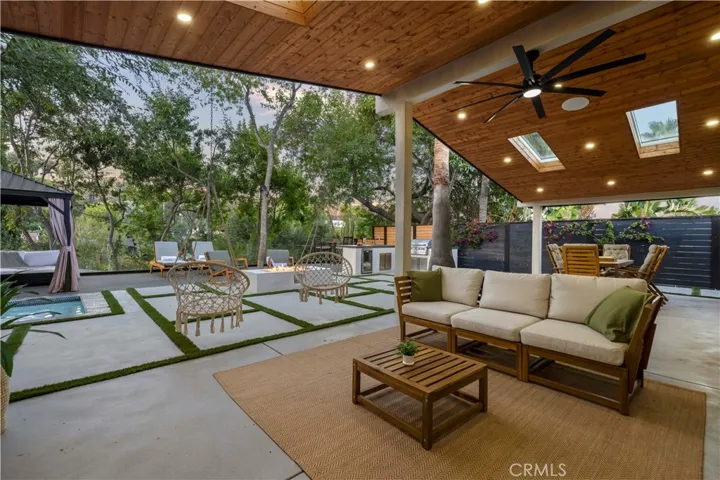 22263 Flanco, Woodland Hills, California 91364
