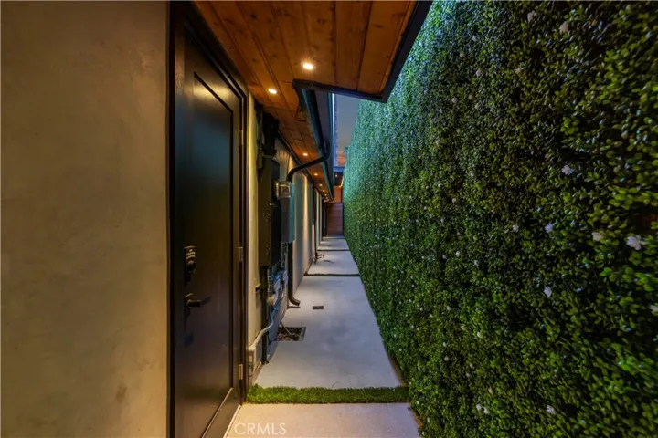 22263 Flanco, Woodland Hills, California 91364
