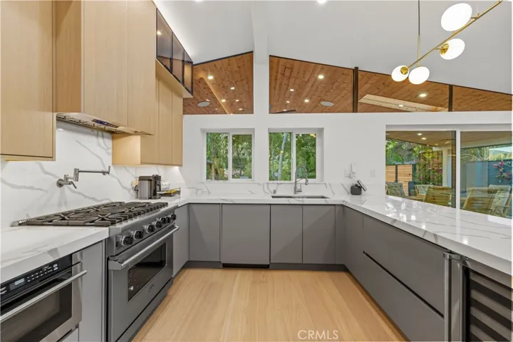 22263 Flanco, Woodland Hills, California 91364