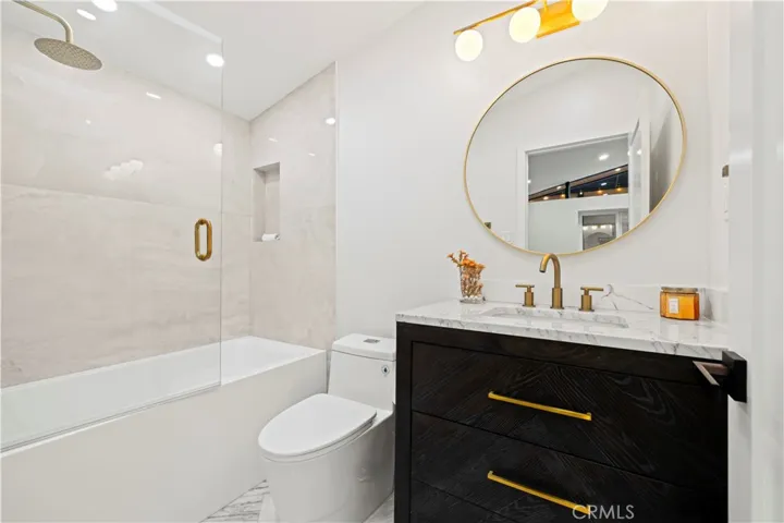 22263 Flanco, Woodland Hills, California 91364